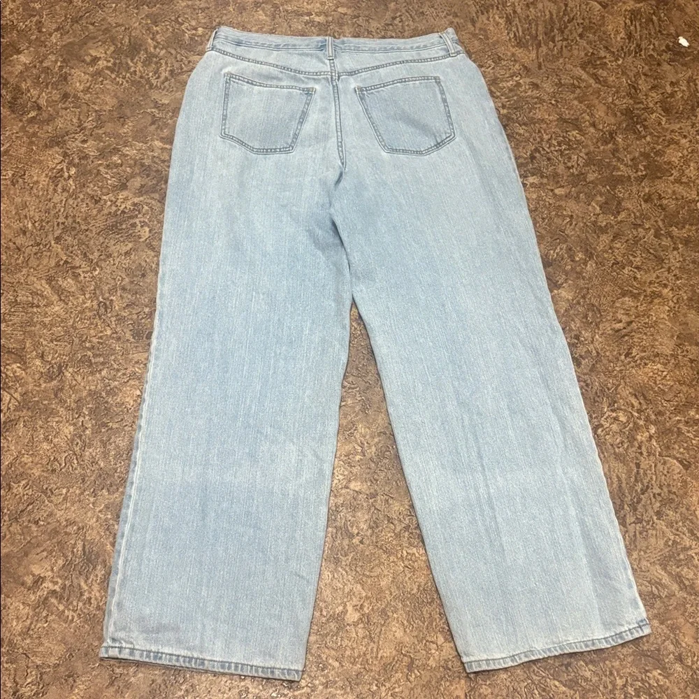 Universal Thread Lightweight Wide Leg denim 14 / 32L